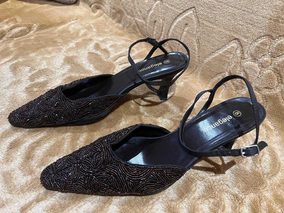 Eleganckie czółenka Elegance rozm. 40