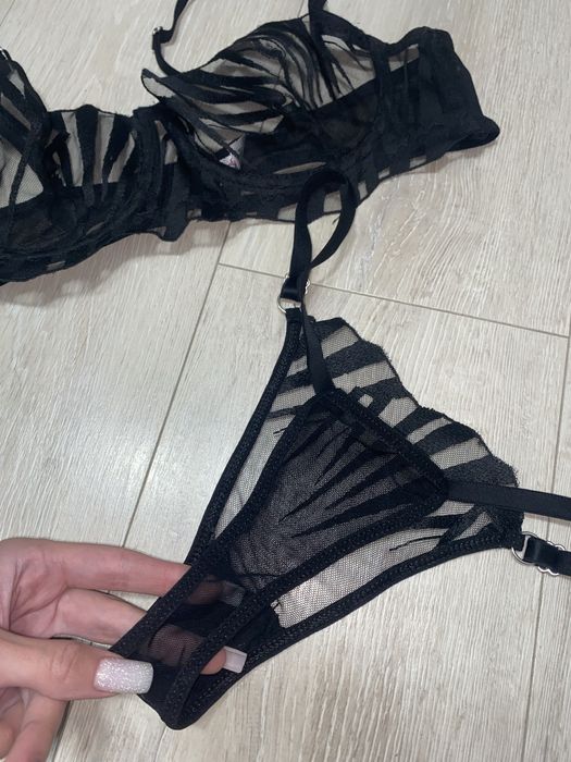 Жіночий комплект білизни