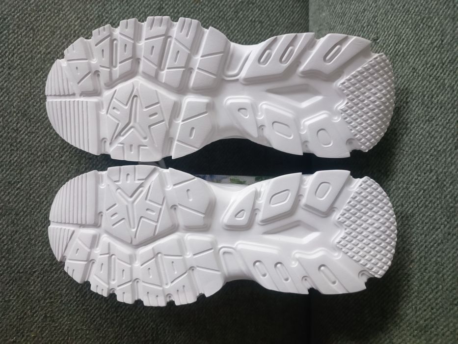 Nowe trampki tenisówki w kwiaty 38 leciutkie