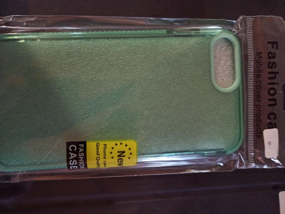 Продам чехлы на телефон