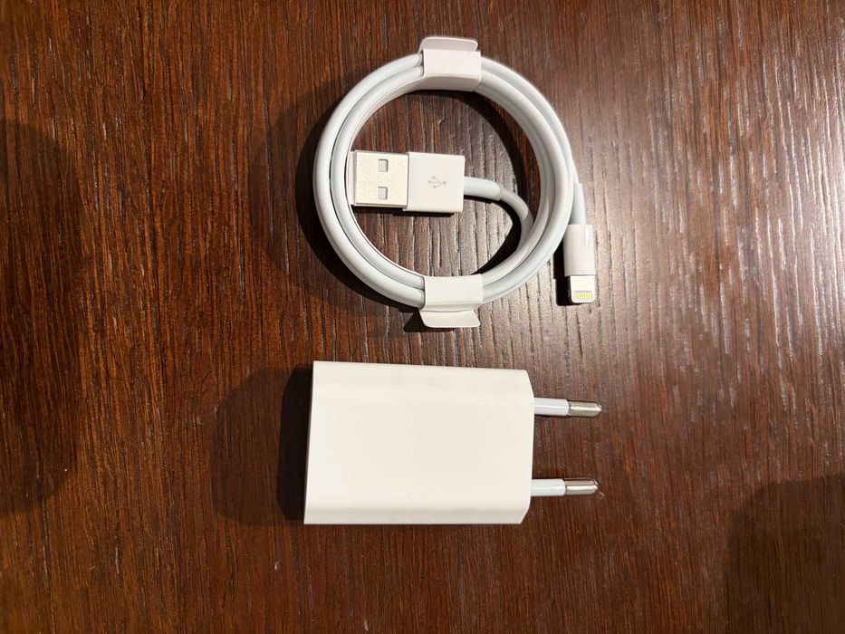 Carregador  5W + cabo USB to lightning - NOVOS e Originais Apple