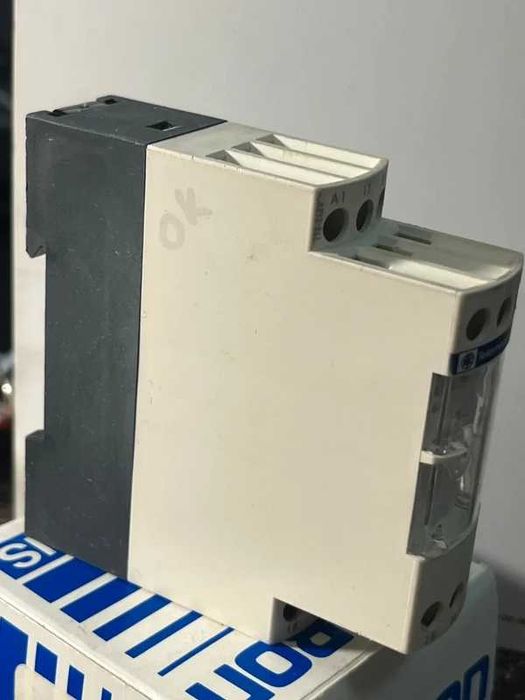 RE7YR12BU Telemecanique / Schneider temporizador arranque estrela triangulo