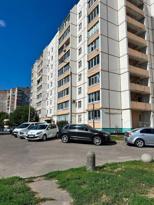 Продаж 1 кімнатноі квартири  на Калініна 4