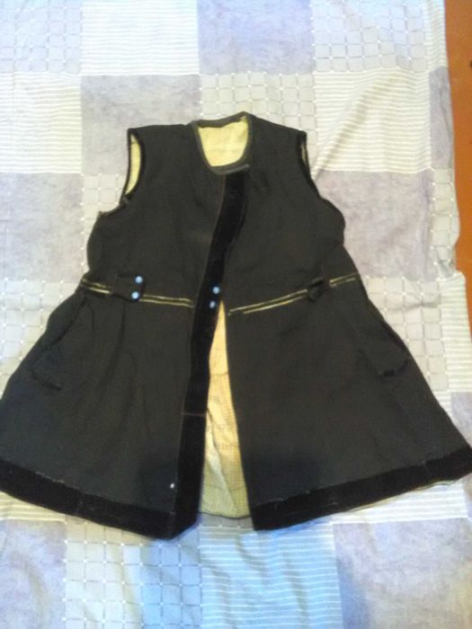 Розпродаж.Фартухи  старовинні , корсетка ,наволочки