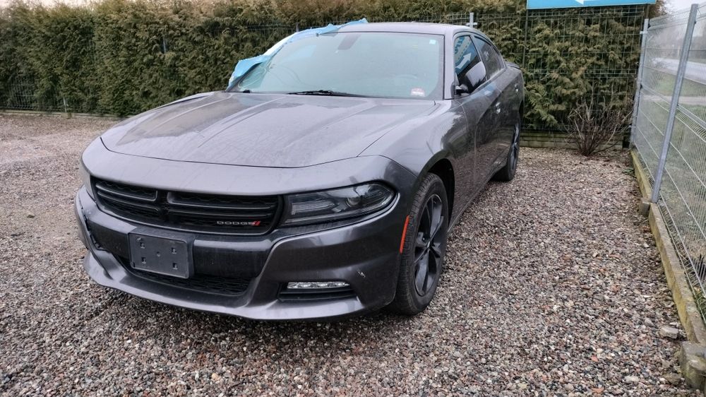 Dodge Charger SXT 4x4