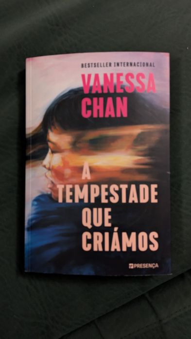 Livro "A Tempestade que Criámos" de Vanessa Chan