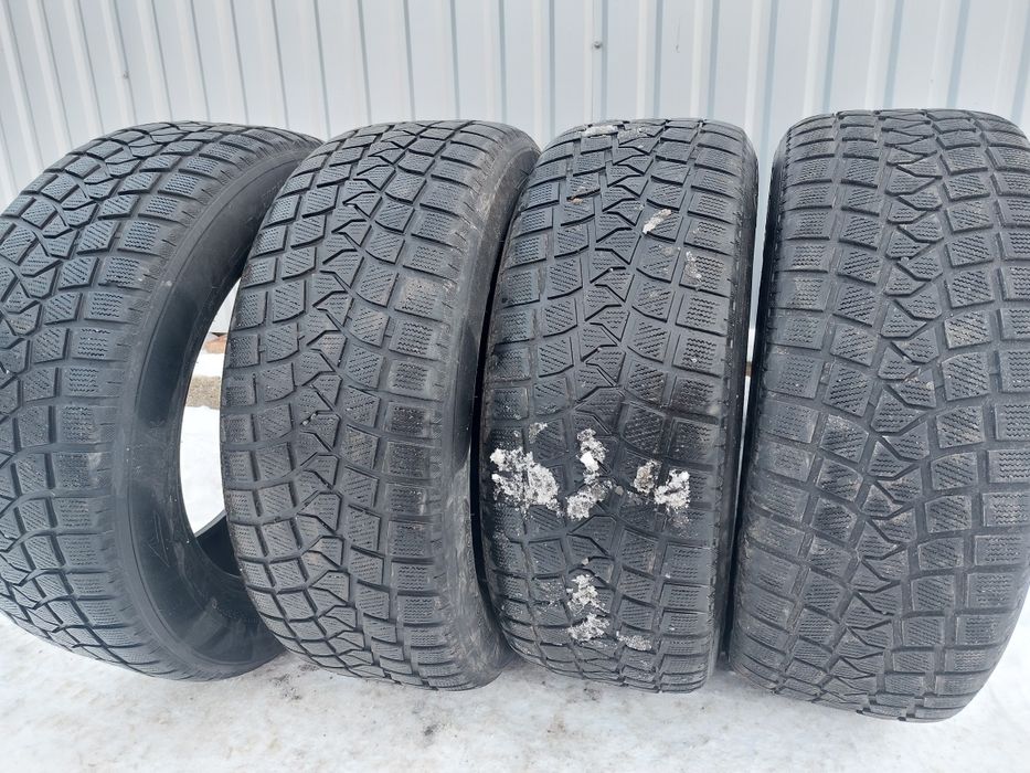 Резина зимова 275/55 r20