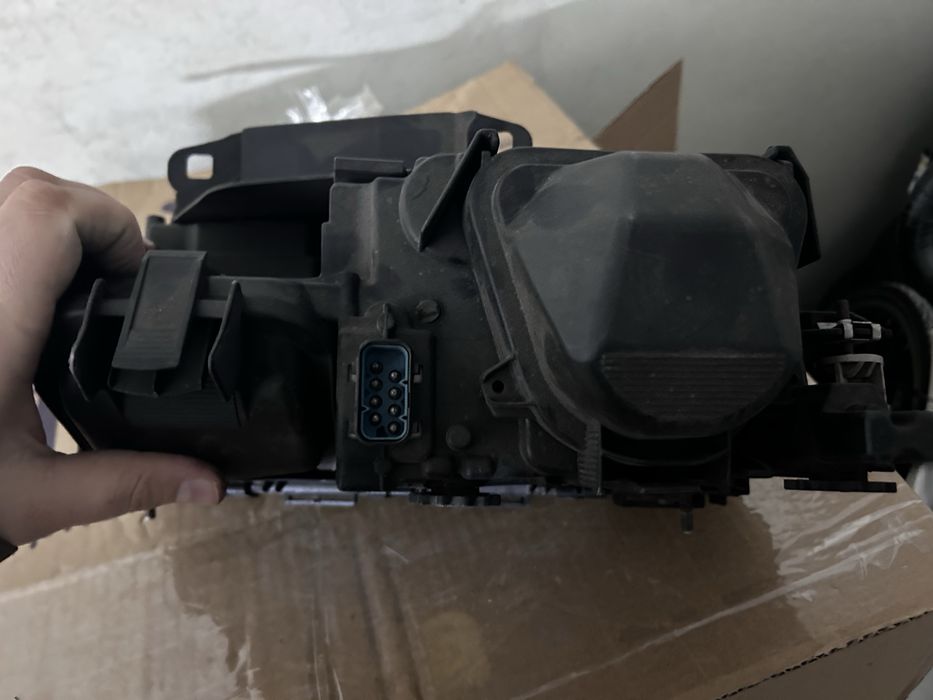 Фара BMW e38 ліва