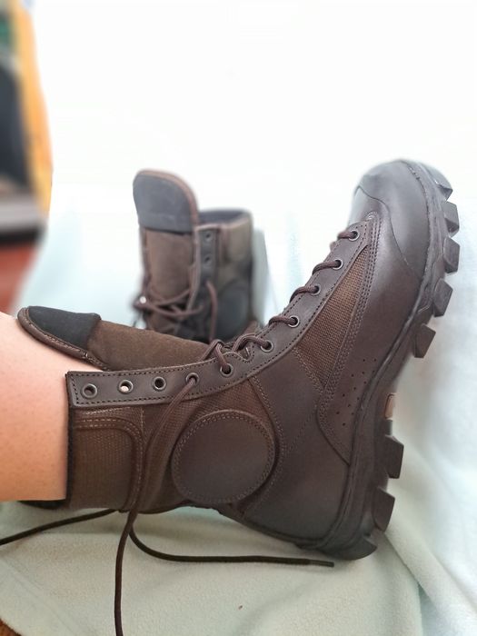 БЕРЦИ з балістичними вставками, гортекс (40 розмір), шкіряні.