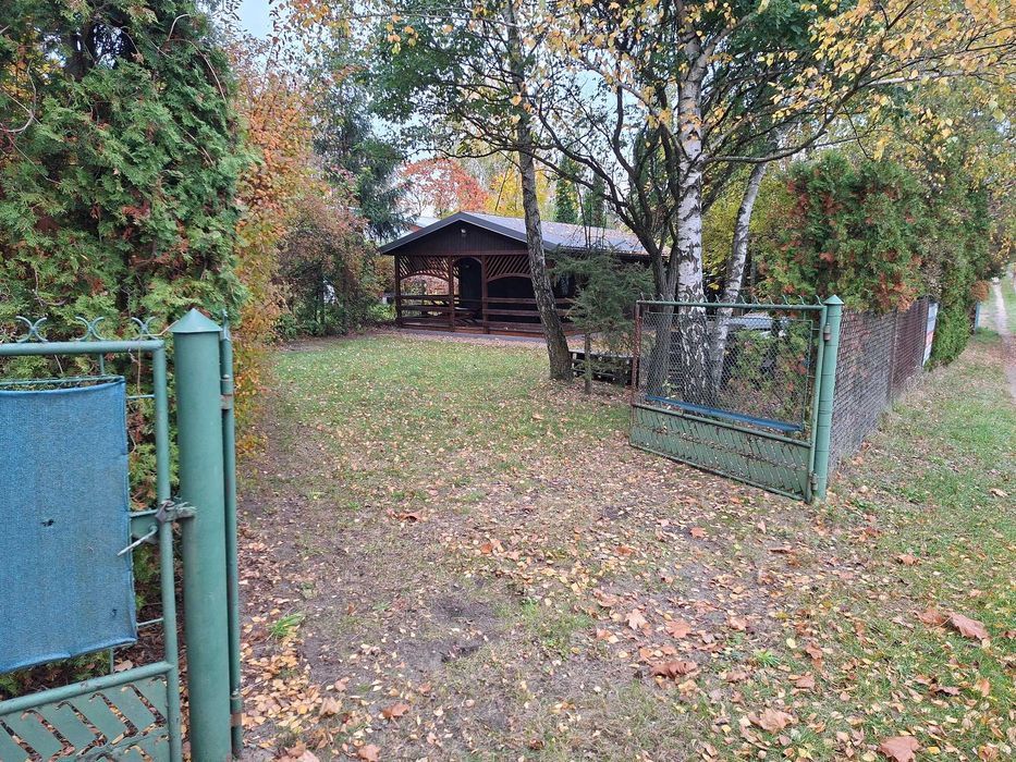 Działka rekreacyjna nad jeziorem Głuszyńskim