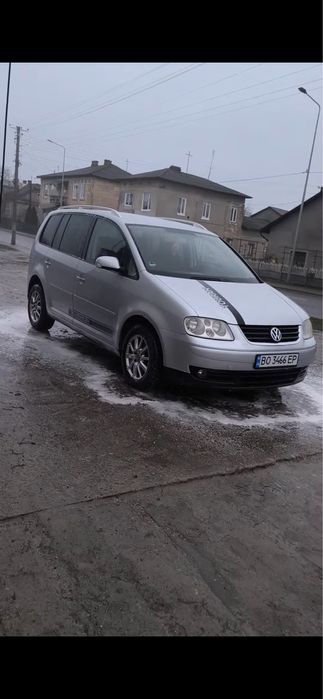 Продається Volkswagen Turan 2.0 TDI