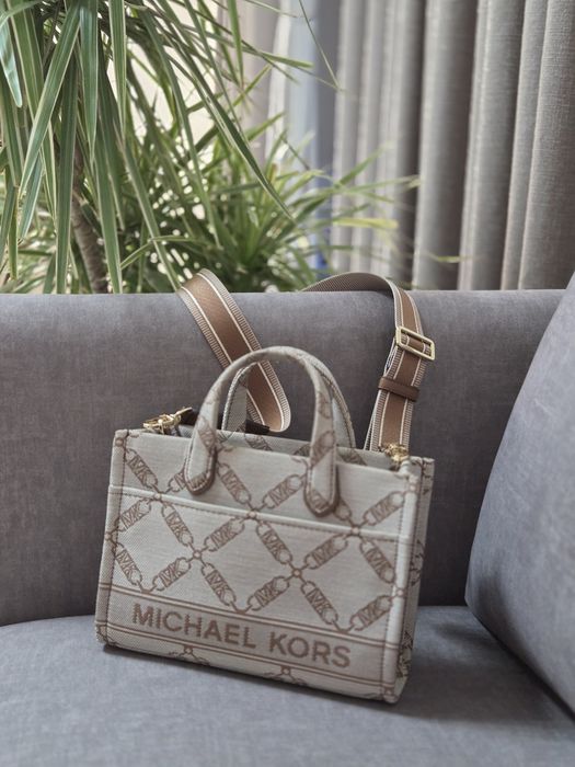Продам сумочку MICHAEL KORS Gigi Small(оригінал)