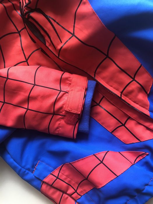 Ветровка Disney 140, Spider man