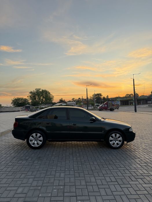 Продам авто Audi A4 (B5) 1996