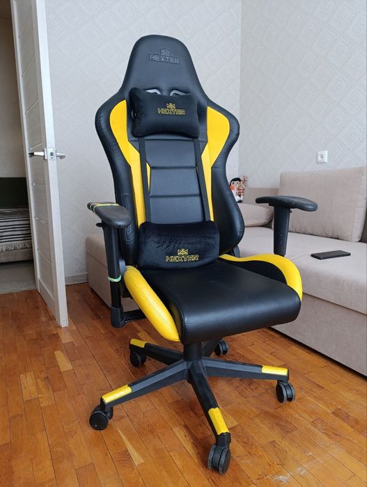 Ігрове крісло Hexter