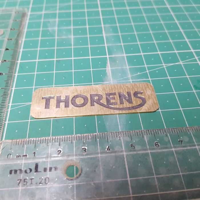 Logo Thorens para gira discos