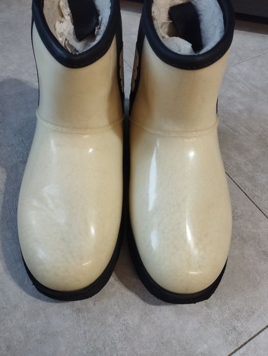 Угі,ugg силіконові, guess, Calvin Klein