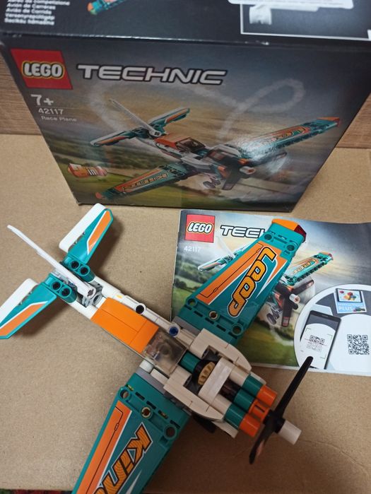 Lego Technic Гоночный самолёт 42117