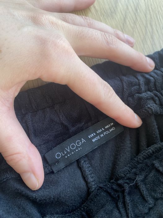 Dresy męskie OlaVoga M, z metki L, czarne welurowe