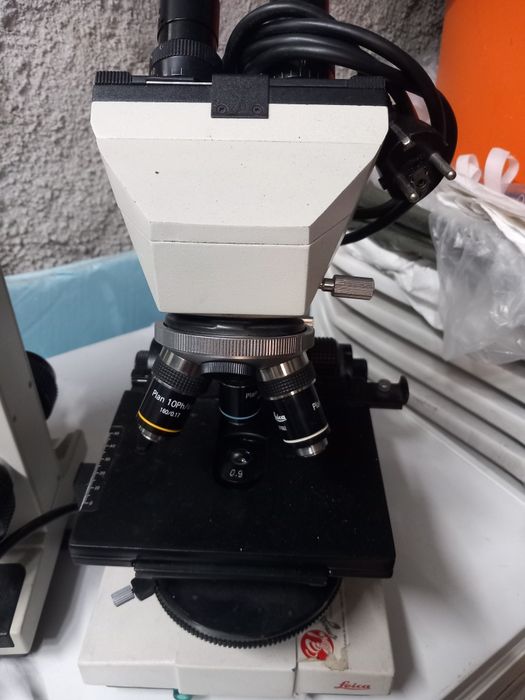 Microscópios Leica Galen III