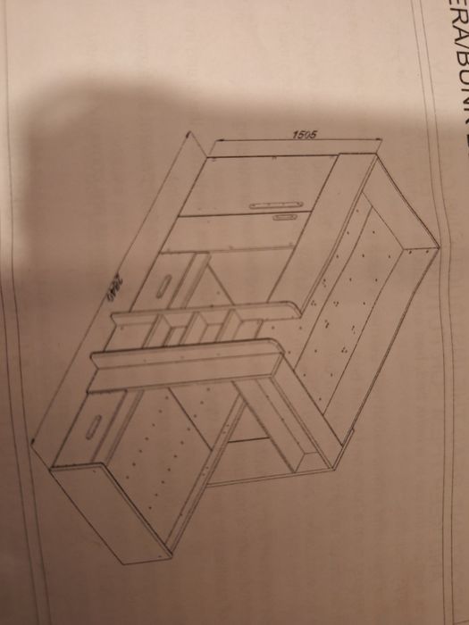 Beliche, movel sem colchões, encontra-se desmontado