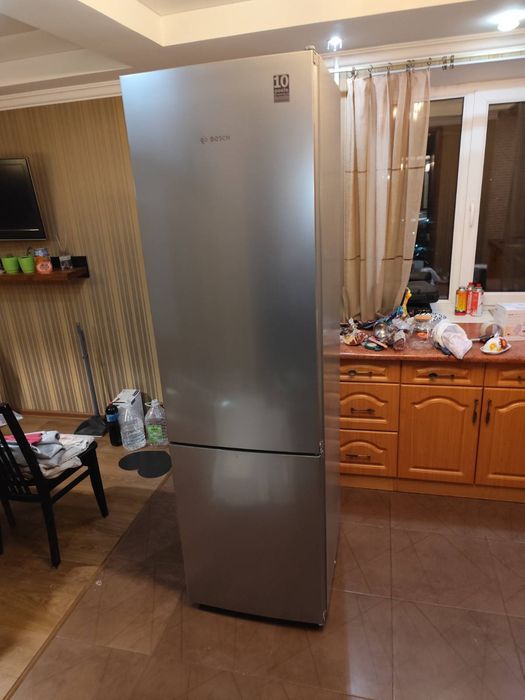 Холодильник Bosch KGN39VL316
