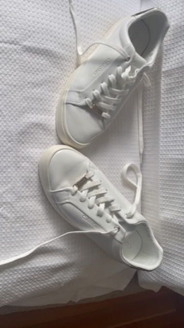 Sapatilha branca Calvin Klein Tamanho 41
