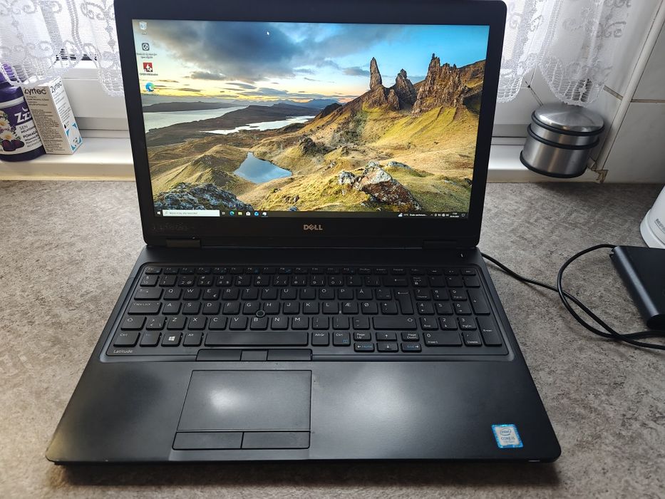 Laptop Dell  latitude 5580