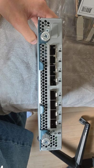 Moduł Cisco UCS 2208XP Fabric Extender | S/N: FCH21177EQ2
