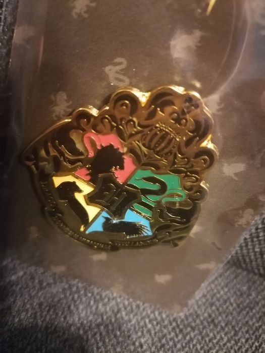 Broszka Harry Potter Hogwart Przypinka Pin wysyłka