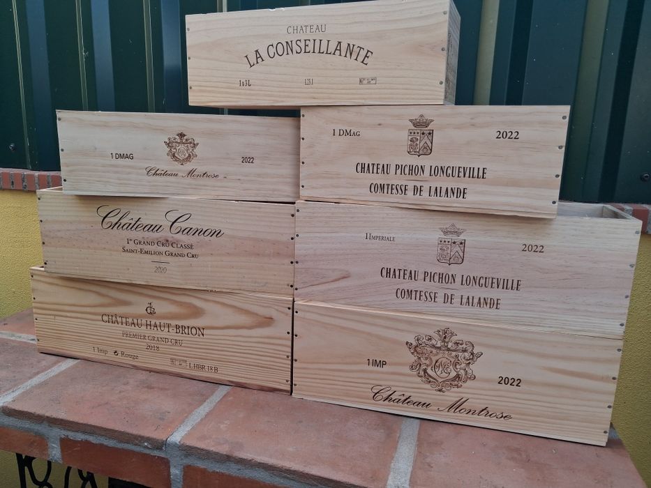 Caixas de vinho em madeira