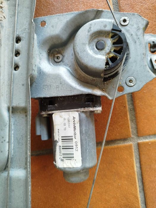 Elevador de vidros eléctrico Peugeot 207 2 lug, lado passageiro