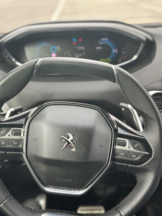 3008 Peugeot 2022 hybrid