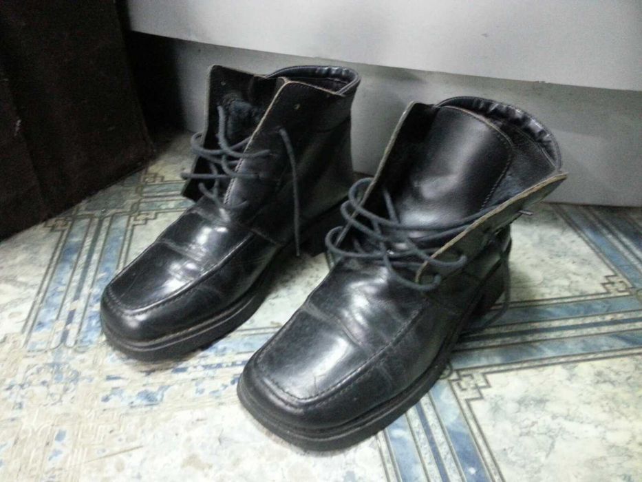 Черевики шкіряні зимові утеплені 39р (олх-доставки не має)