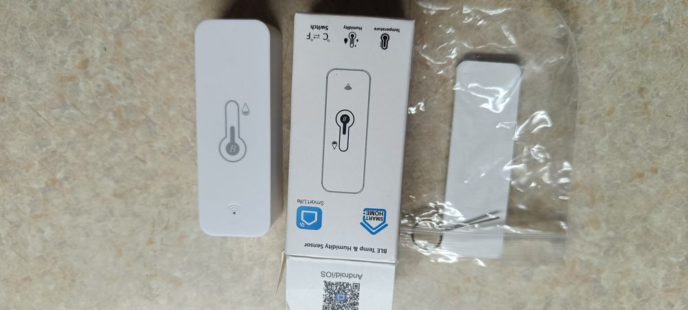 Безпровідний Wi-Fi датчик вологості та температури