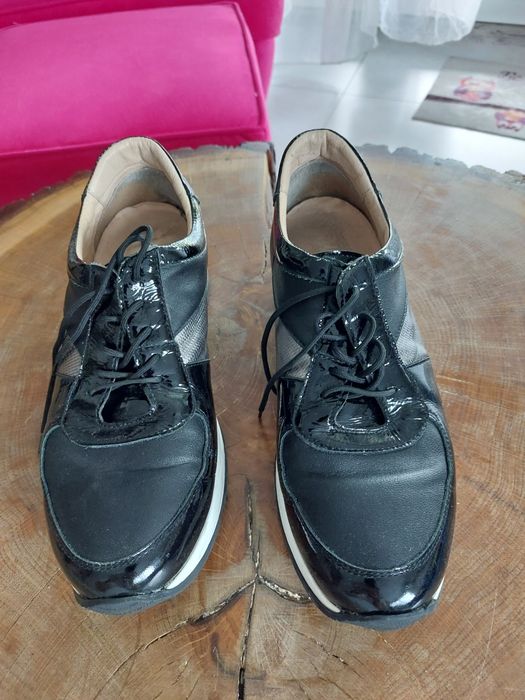 Buty sportowe Oleksy rozmiar 40 długość wkładki 26 cm