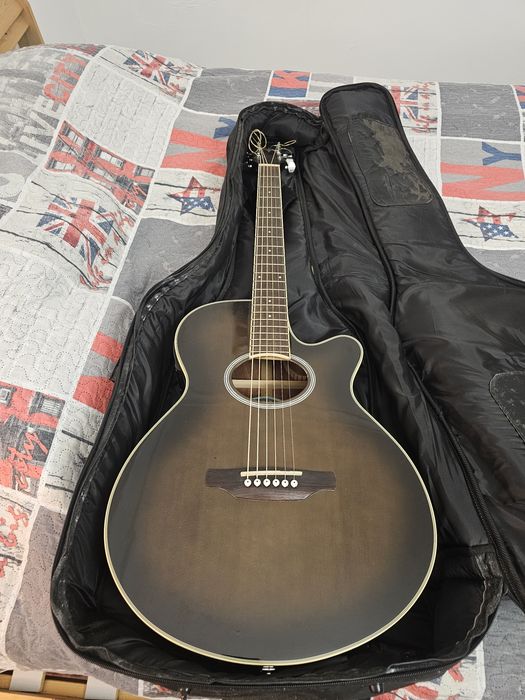Guitarra  acoustica Aria