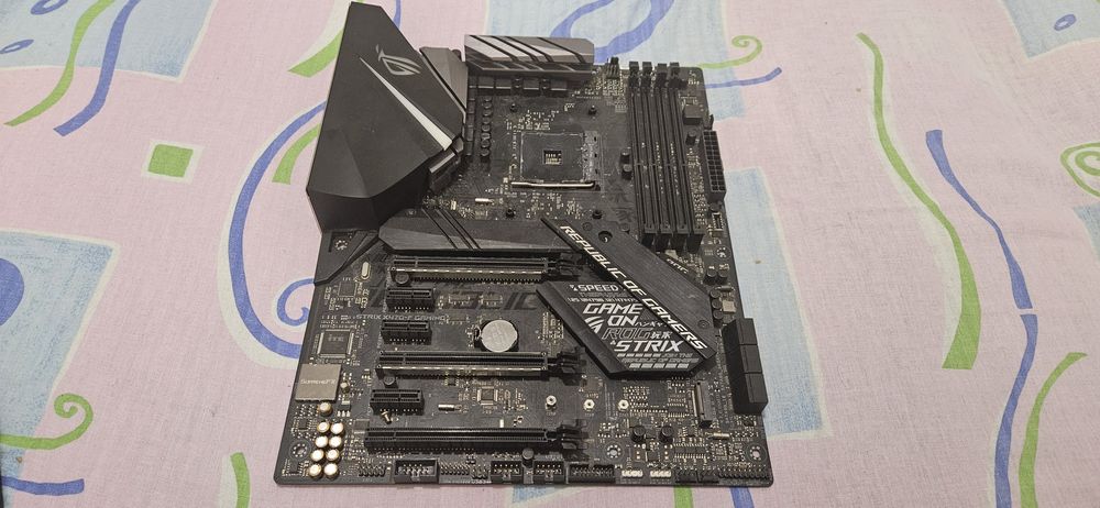 Asus strix x470 f gaming