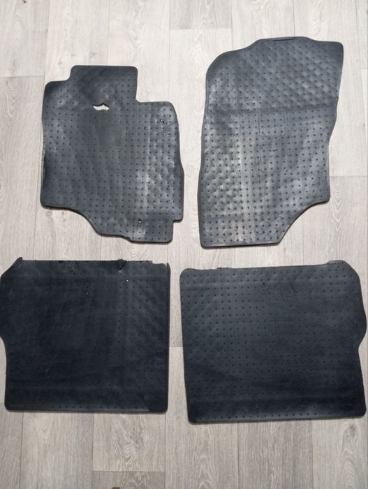 Коврики в салон Mitsubishi Outlander I Митсубиси Аутлендер I
Коврики в
