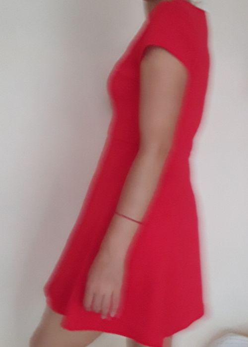 Czerwona piekna sukienka rozm 38