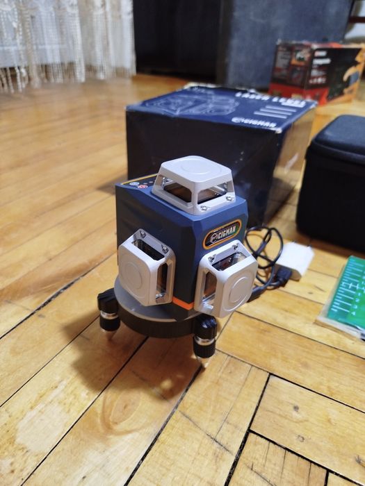 Лазерний рівень нівелір Cigman CM-701