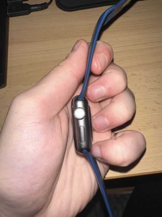 Apple watch 3 38mm aluminum case