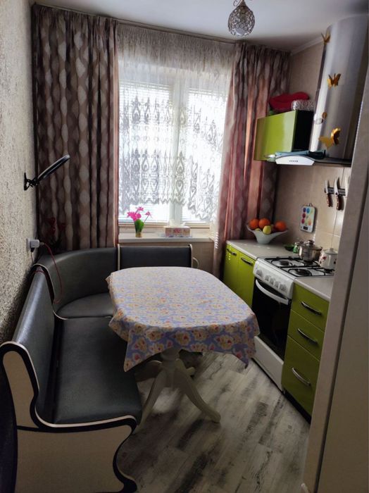 Продам 2х ком квартиру на Коммунаре с ремонтом!