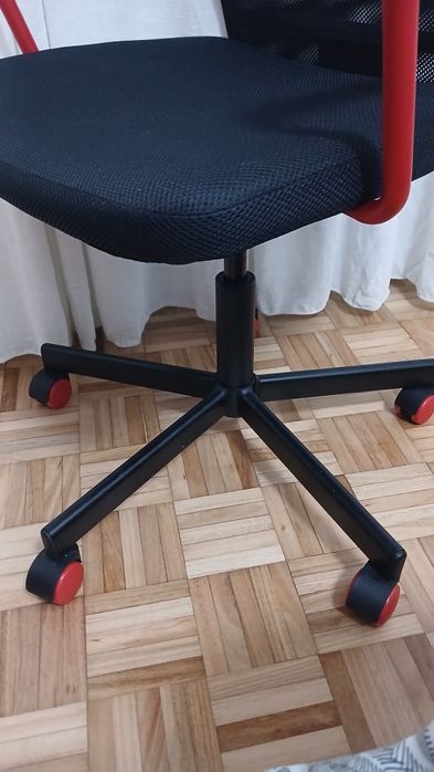 Cadeira de Gaming / Escritório Preta