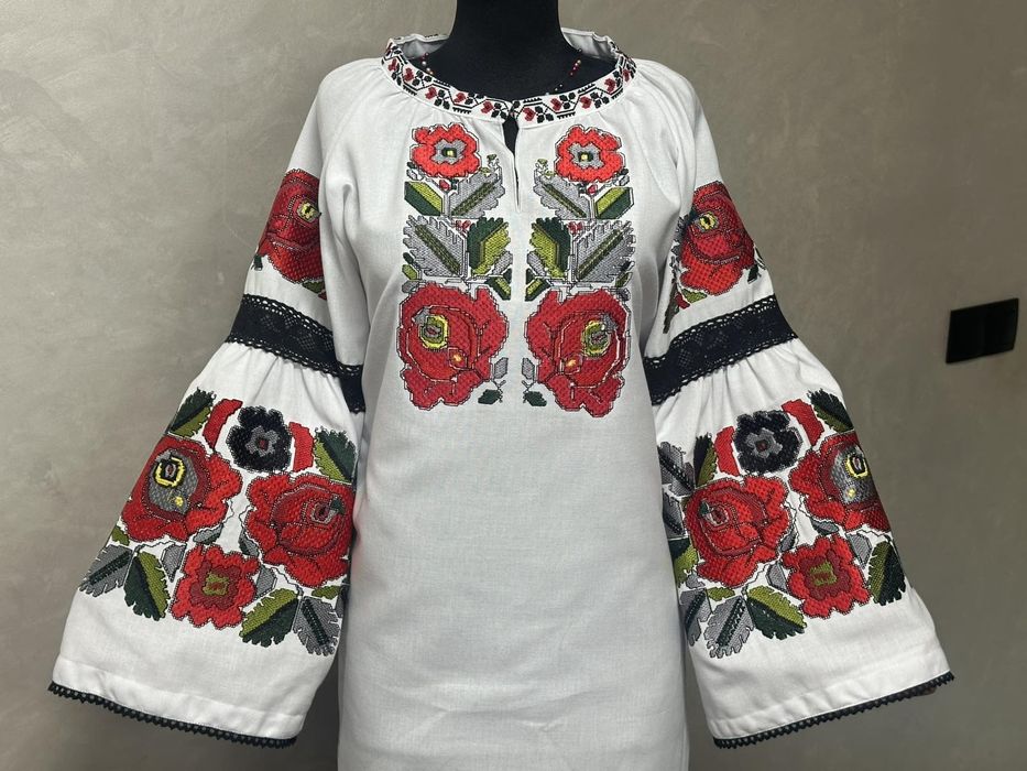 Вишиванки жіночі