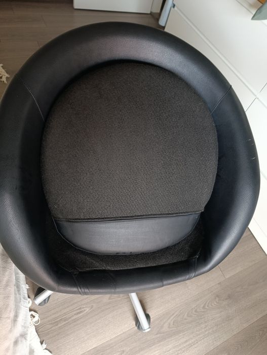 Cadeirão IKEA usado, preto