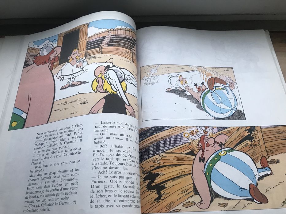 2 livros Asterix 1 edição editora Dargod (em francês)