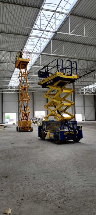 Wynajem podnośników koszowych i nożycowych