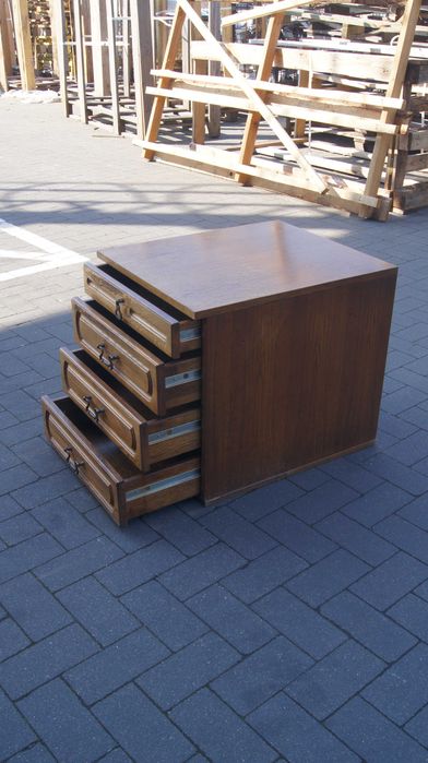 Zestaw mebli dębowych