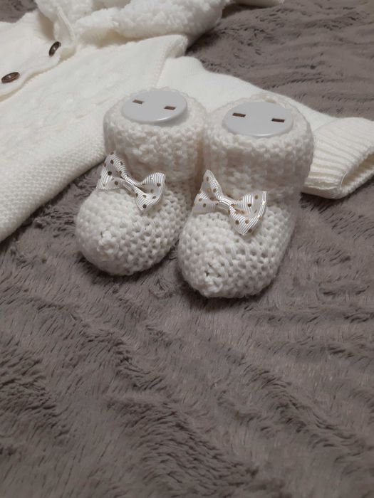 Чоловічок вязаний з пінєтками.